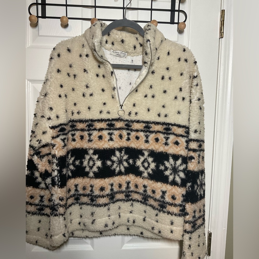 Cozy Cream and Black Patterned Women's quarter zip Size Medium